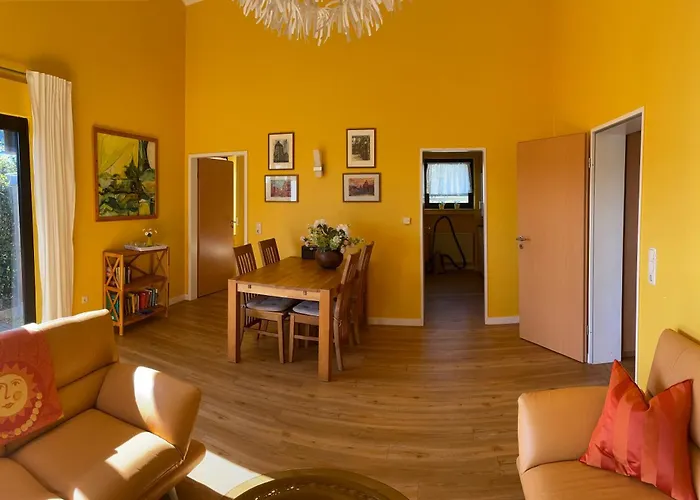 Traumhaus Am Maar 1 Holiday home Schalkenmehren